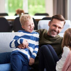 “Kλειδί της ευτυχίας” η συζήτηση των παιδιών με τον πατέρα-ΤΟ ΒΗΜΑοnline