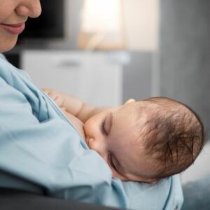 Τελικά ο μητρικός θηλασμός βλάπτει;