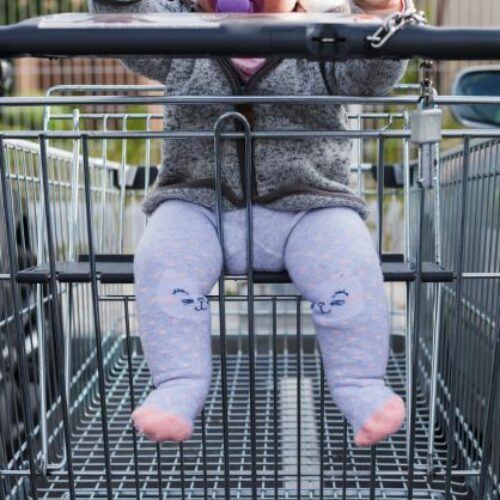 Μητρικός θηλασμός και πώληση βρεφικών γαλάτων στα super markets.