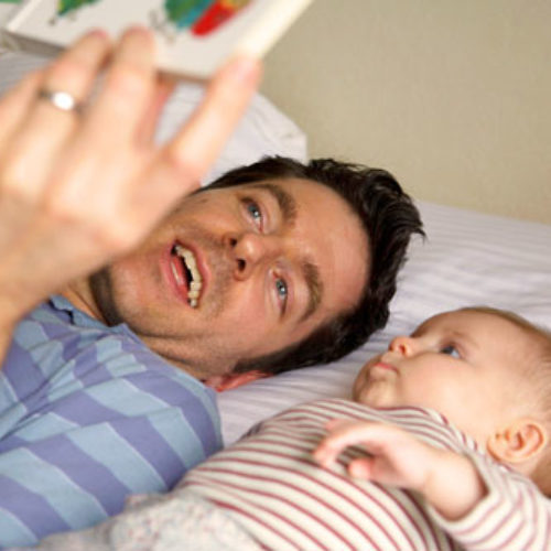 Θηλασμός και γιατί να κοιμάσαι μαζί με το μωρό σου!