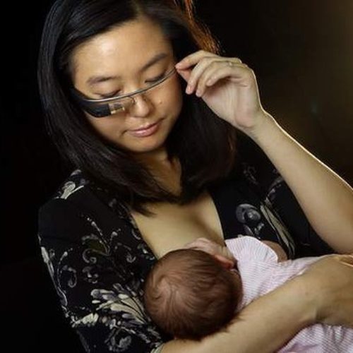 Βοήθεια σε προβλήματα θηλασμού από την Google!