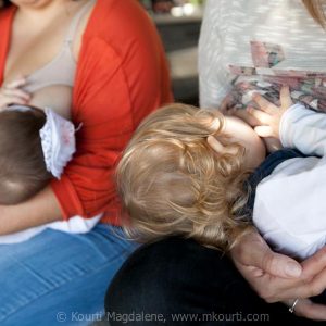 Ένα πείραμα για τον δημόσιο θηλασμό νηπίου