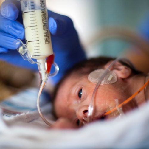 Δώρισα στα πρόωρα του Έλενα 30 λίτρα γάλα!